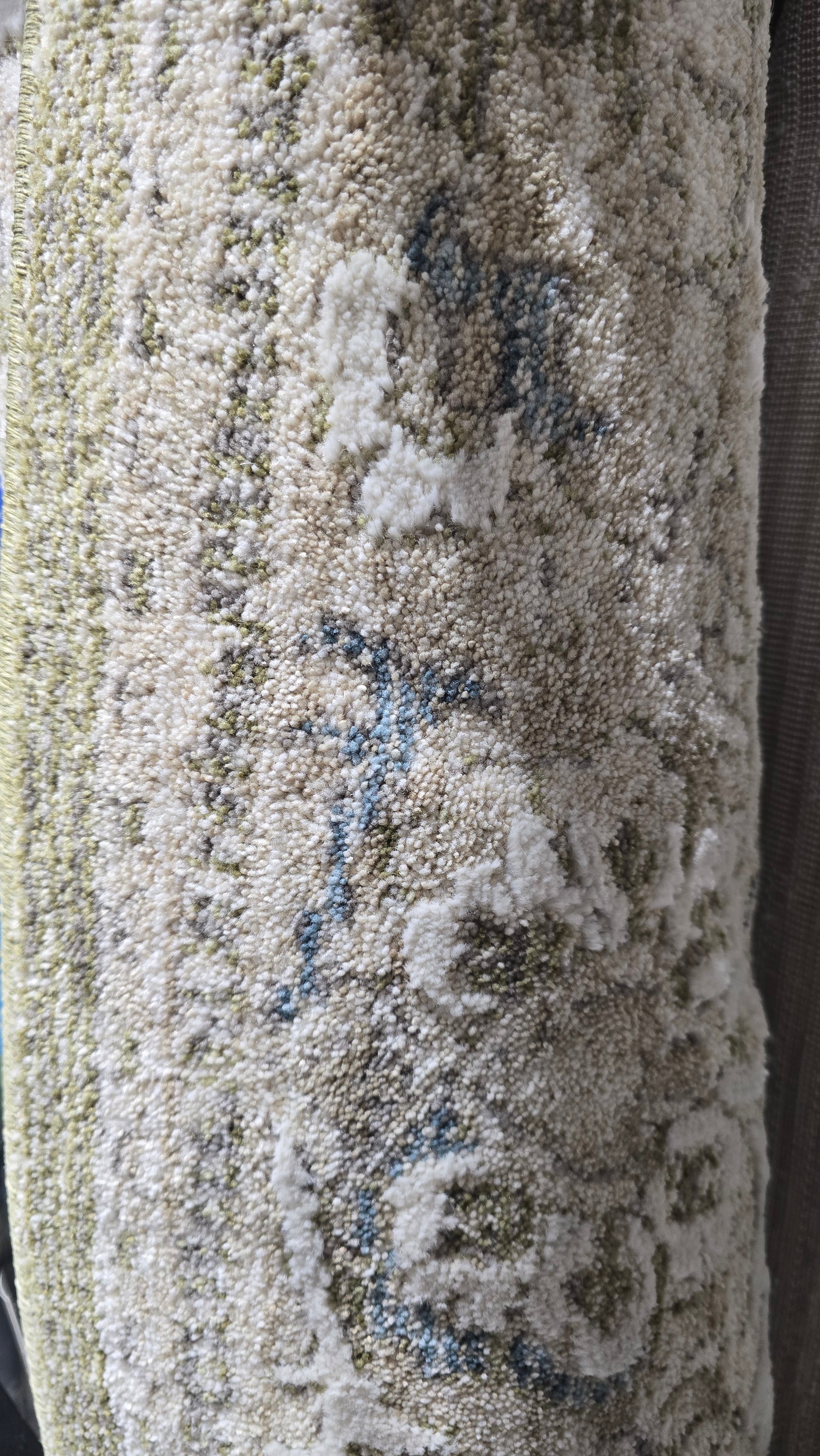 MARTHA STEWART FINLEY AREA RUG 6 ft 7 in X 9 ft